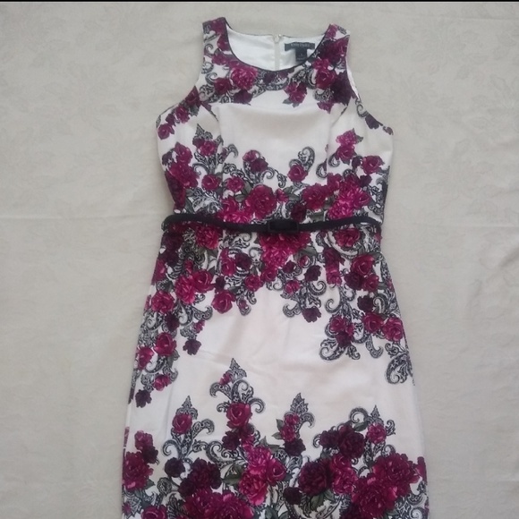 Floral pink roses belted sheath dress - Picture 7 of 7
